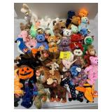 LARGE GROUP OF TY BEANIE BABIES
