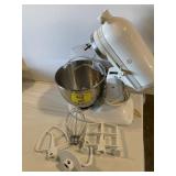 KITCHENAID MIXER W/ ATTACHMENTS