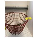ANTIQUE METALL EGG BASKET