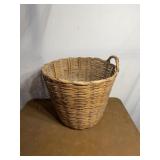 Large basket. Only has one handle.