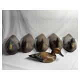 Lot of 5 General Fibre Duck Decoys and a wooden du