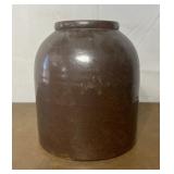 Crock jar with lid. Lid has multiple chips.