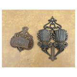 Lot of 2 cast iron match holders. The double one i