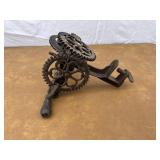Cast iron apple peeler
