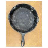 Cast iron skillet marked Wagner Ware Sidney 1058