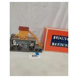 LIONEL OPERATING ICING STATION, #6-12703