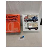 LIONEL 1953 WHITE 3000 FREIGHT TRUCK WITH