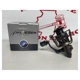 Pflueger Supreme SP30 Spinning Fishing Reel & Box