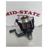 Shakespeare GX250 Spinning Fishing Reel