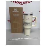 Stanley FlowState Quencher H2.0 40oz Tumbler