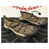 Keen Menï¿½s 10.5 Waterproof Slip On Shoes Sandals