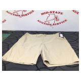 Under Armour Menï¿½s 40 Fish Hunter Shorts with
