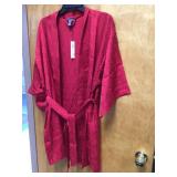 Victoria Secrets Womenï¿½s XS Red Silky Robe NWT