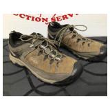 Keen Menï¿½s 12 Hiking Shoes Waterproof Lace Up