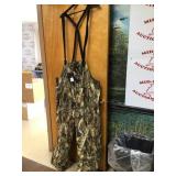 Cabelaï¿½s Menï¿½s XL Dri- Fowl Bibs With Tag