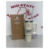 Stanley The FlowState Quencher H2.0 30oz Tumbler