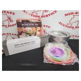 Set Of (5) Stainless Steel Mixing Bowls w Colored