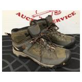 Keen Menï¿½s 11Hiking Boots Waterproof Lace Up