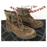 Natural Reflections Womenï¿½s 11 Side Zip & Lace Up