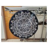 Black & White 36" Round Rug