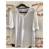 (2) Moshu Womenï¿½s 2XL Short Sleeve Shirts New