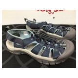 Keen Womenï¿½s 9 Waterproof Hiking Shoes