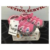 Apakowa Girls 7 Pink Sandals New in Box