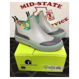 Gator Waders Womenï¿½s 7 Camp Boots New in Box