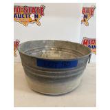 Large Galvanized Tub and Lot of home decor