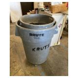 (2) Rubbermaid Brute Trash Cans - (1) on Wheels