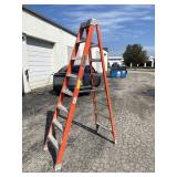 Louisville 8" FS1508 Ladder
