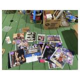 LARGE LOT OF AUTOGRAPHS