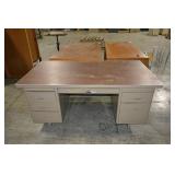METAL DESK: 60" X 36" X 29.5"