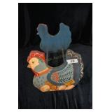 WOODEN CHICKEN PAPERTOWEL HOLDER
