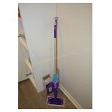 SWIFFER WET JET WITH EXTRA PADS