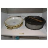 PYREX PIE PLATES, BAKEWARE