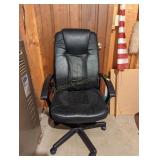 OFFICE CHAIR