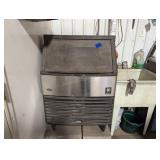 Manitowoc Q130 Commercial Ice Machine