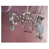 Oneida Silverware Set