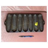 Wagner Ware Krusty Korn Kobb Cast Iron Pan