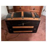 Antique Hump-Backed Trunk