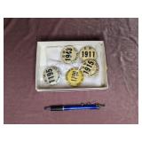 (5) B - W Construction Buttons