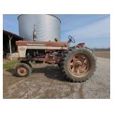 Farmall 560 Tractor
