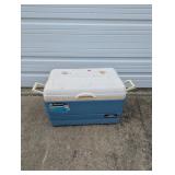Igloo Cooler - 27" x 15.5" x 19"