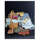 Kitchen Towels, Linens, & Hot pads