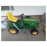 John Deere 345 Lawn Tractor w/Deck 54" Cut