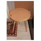 SMALL ROUND SIDE TABLE, MISC