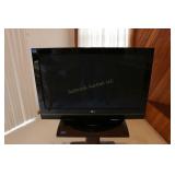 LG PLASMA TV WITH REMOTE - SCREEN SIZE 42"