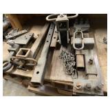 Hitch/bars for dump trailer