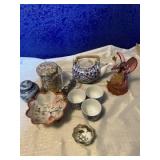 Oriental items incl. teapot & cups